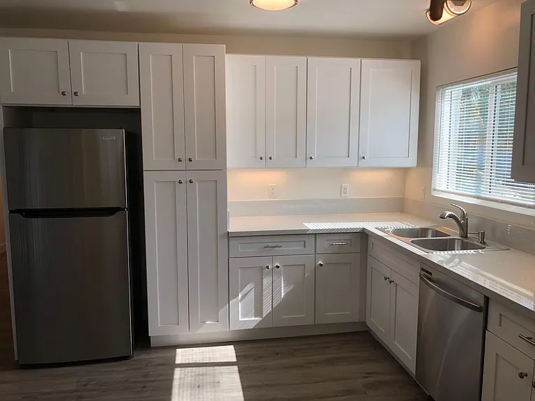 15600 S Budlong Pl #1 — Photo 7