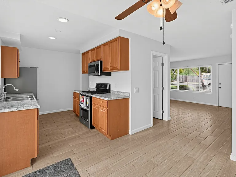 3685 Water Way — Photo 4