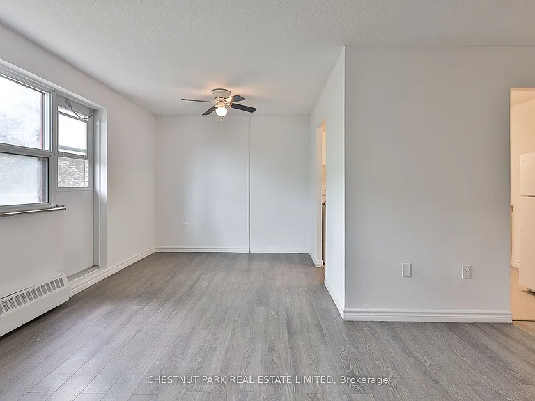 900 Glen St #218 — Photo 9