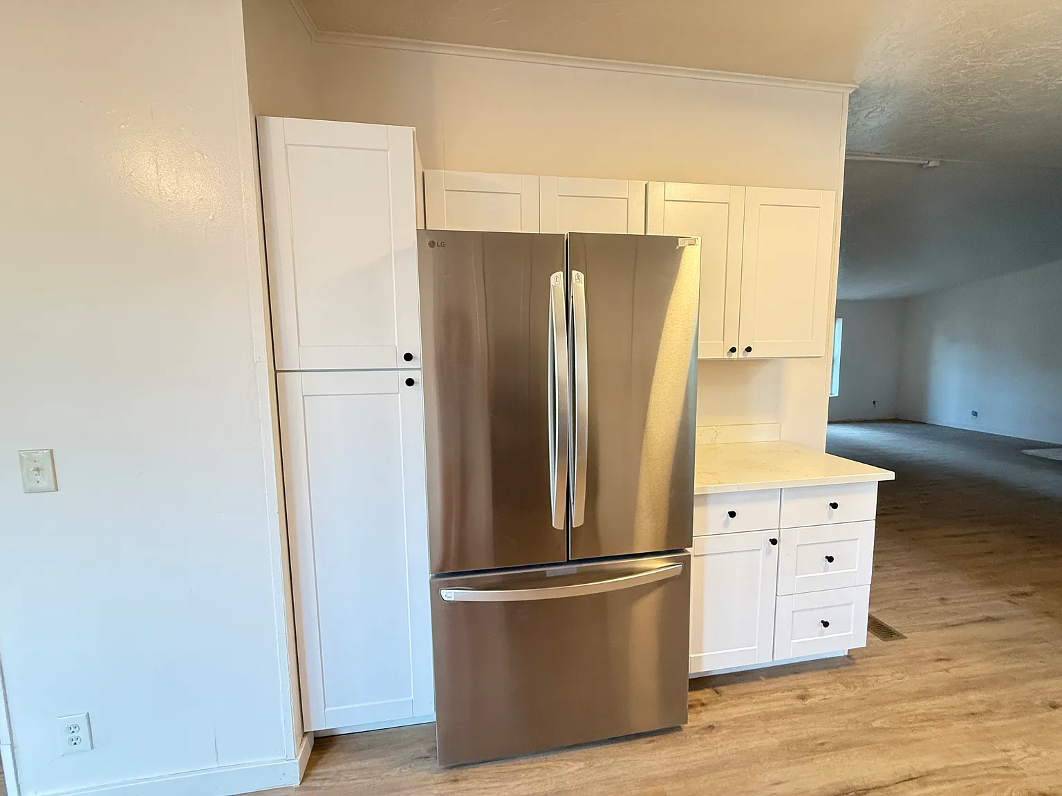 4 bed, 1294 sqft, $3,200 — Photo 3