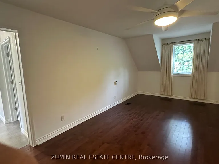 76 Brock St — Photo 14