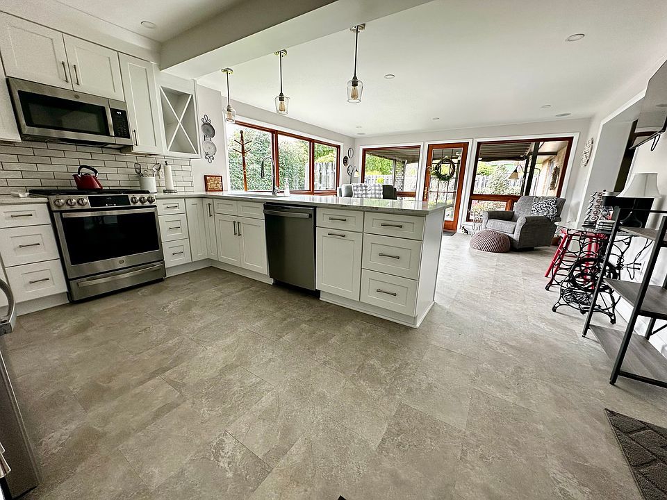 1st image of 338 Pittsburgh Ave