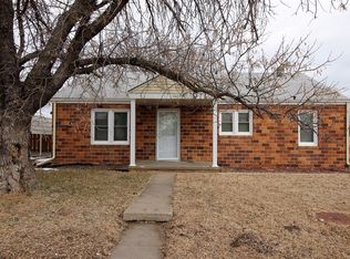 1106 Fern St, Victoria, KS 67671