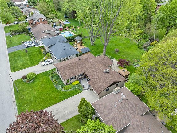 5th image of 140 Augustine Dr