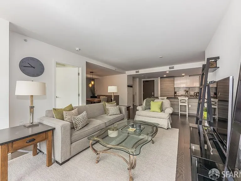 708 Long Bridge St #404 — Photo 4