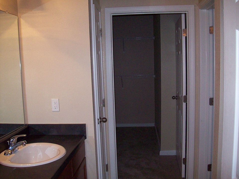 2nd image of 4021 Bella Park Trl APT 206