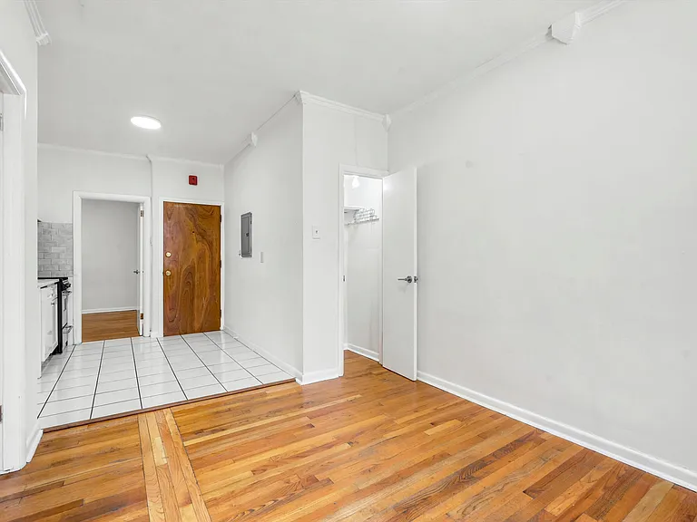 1010 Pine St #2FF — Photo 22