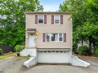 41 Lakeside Ave, Wanaque, NJ 07420