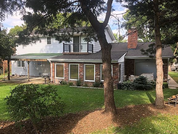 3rd image of 1429 Janssen Dr