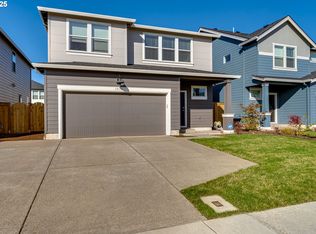 2932 V St, Springfield, OR 97477