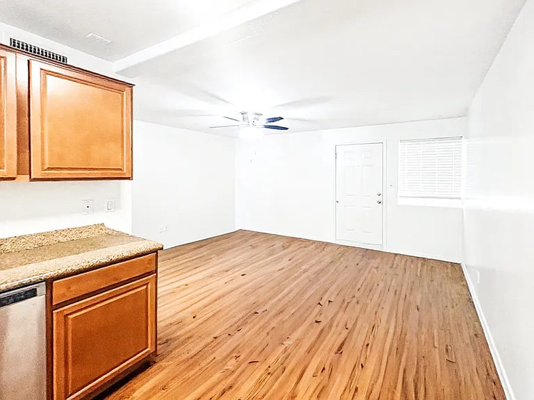 2417 E Campbell Ave #2A — Photo 10