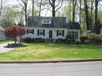 1st image of 609 Knollwood Dr