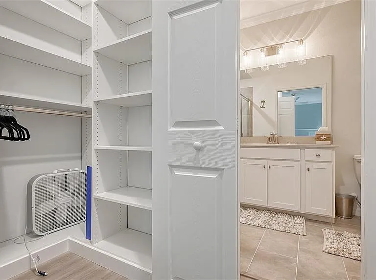 17902 Gawthrop Dr #402 — Photo 24