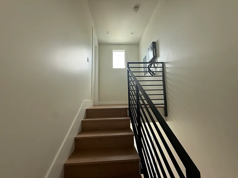 20953 Saticoy — Photo 8