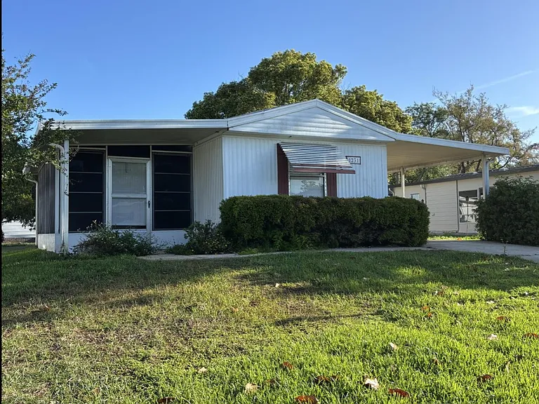1231 Dustin Dr — Photo 17