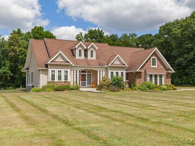 1240 W Carleton Rd, Adrian, MI, 49221