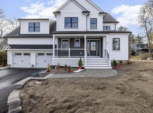 10 Glendale Cir, Wilmington, MA 01887