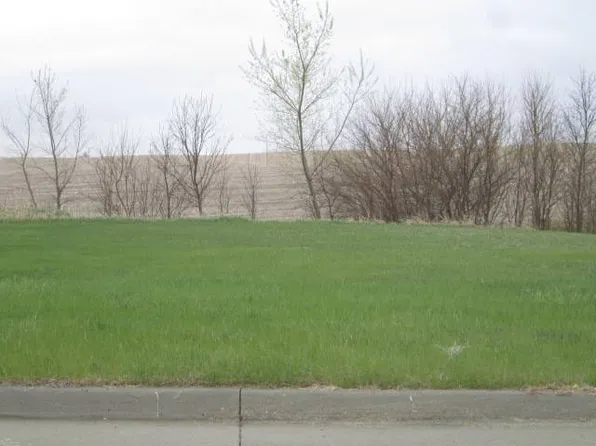 100 Ridge View Dr, Coleridge, NE 68727