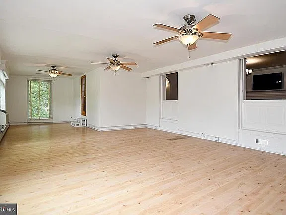5 bed, 4146 sqft, $1,000 — Photo 3