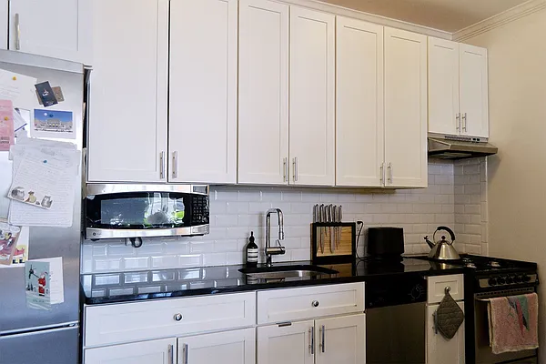 Rented by Merchants Properties, Inc. | media 10