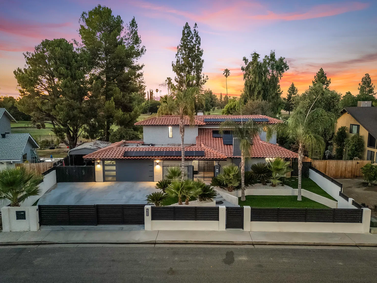 Landfair Dr, Bakersfield — Photo 3