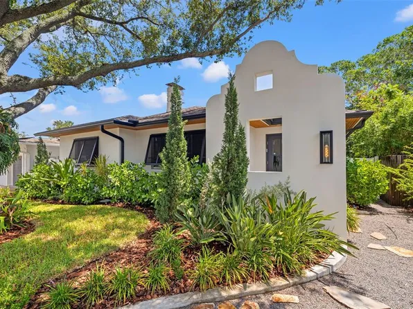 2925 1st St NE, Saint Petersburg, FL 33704
