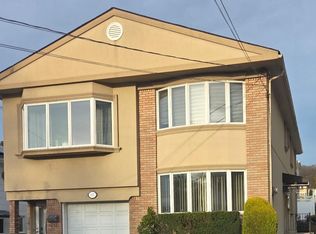 25 Endor Ave, Staten Island, NY 10301