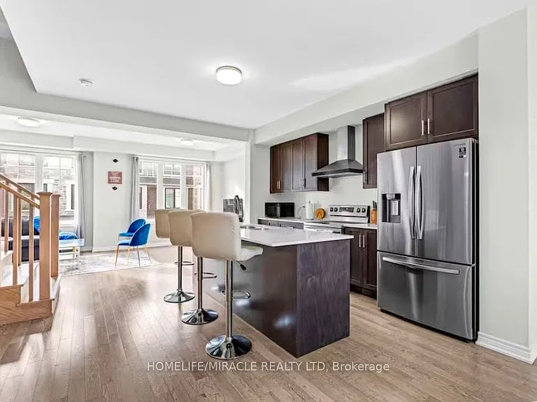 27 Folcroft St — Photo 10