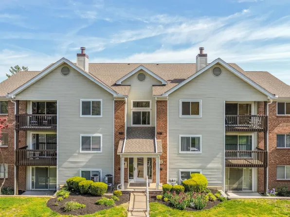 5984 Meadowcreek Dr #9, Milford, OH 45150