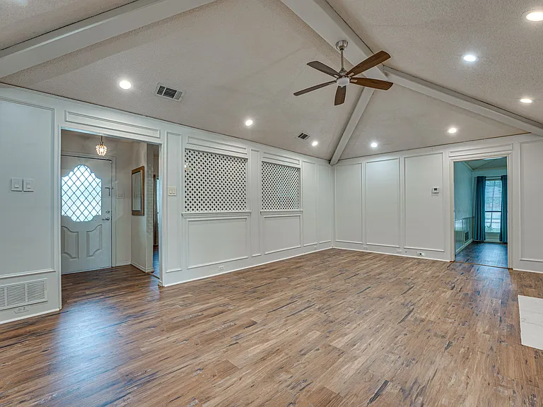 917 Meadowgate Dr — Photo 30