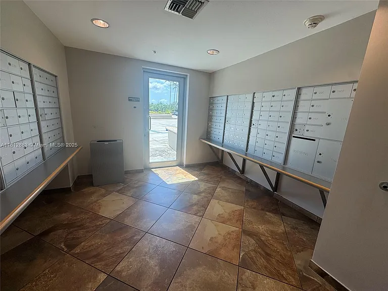 2641 N Flamingo Rd #1001N — Photo 11