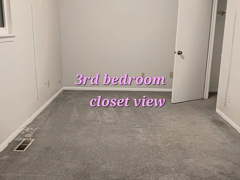 310 Sunflower Ct — Photo 2