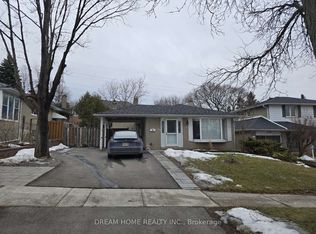 23 Tristan Cres, Toronto, ON M2H 1X2