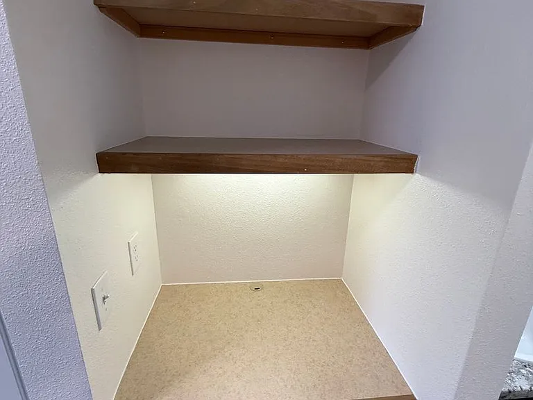 Ashwood Apartments — Photo 25