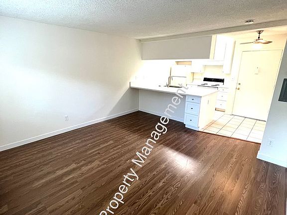 5th image of 4437 Rosebud Ln APT 5