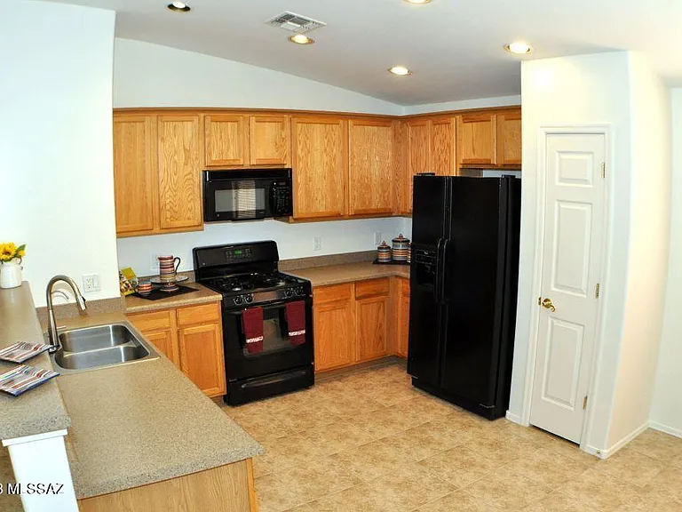 5426 W Dove Mountain Park Rd — Photo 2