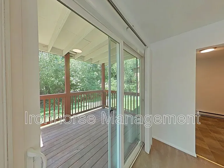515 S 15th Ave #A — Photo 6