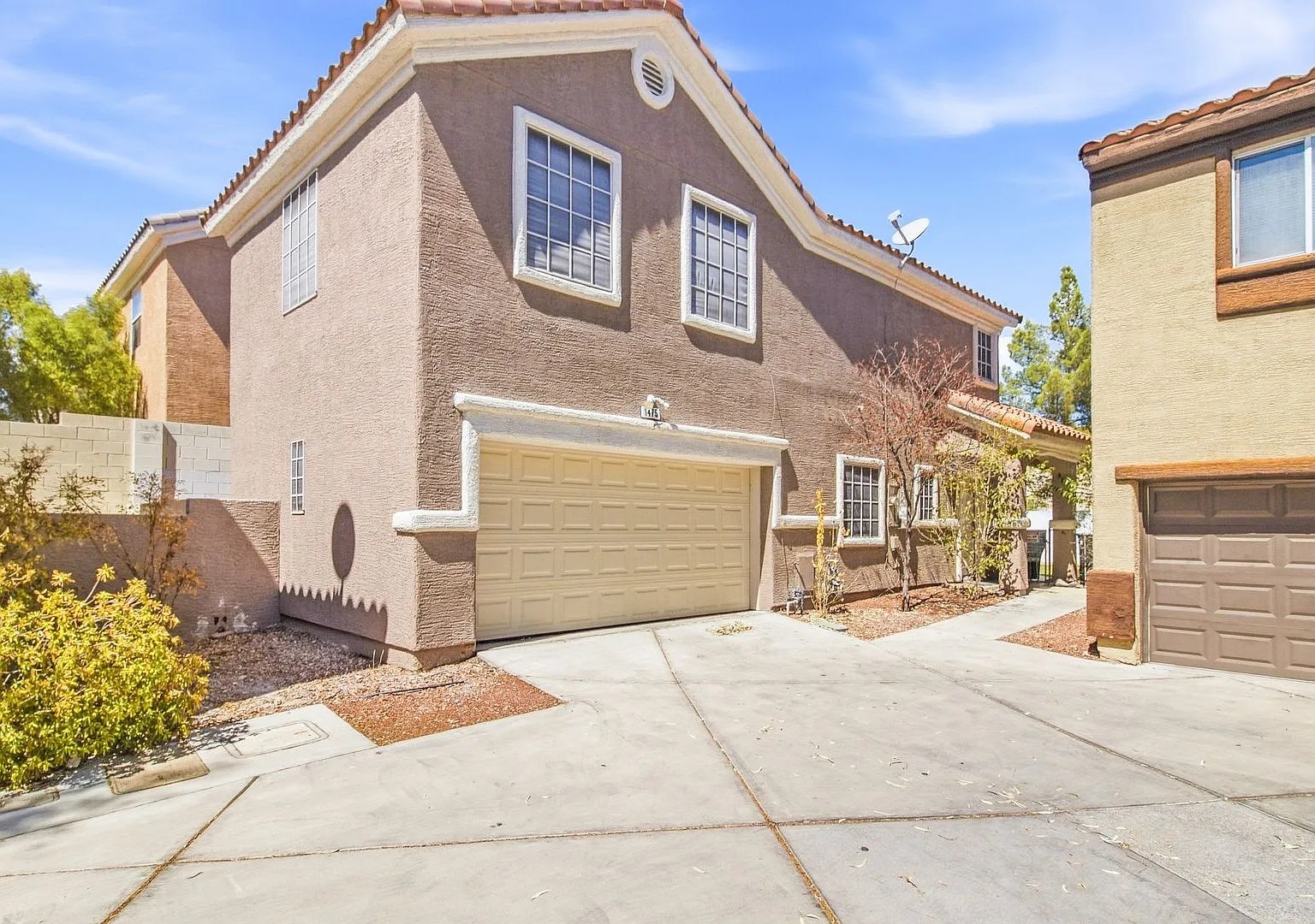 Charming 3-Bedroom Home with Modern Updates & Easy-Care Backyard — Photo 4