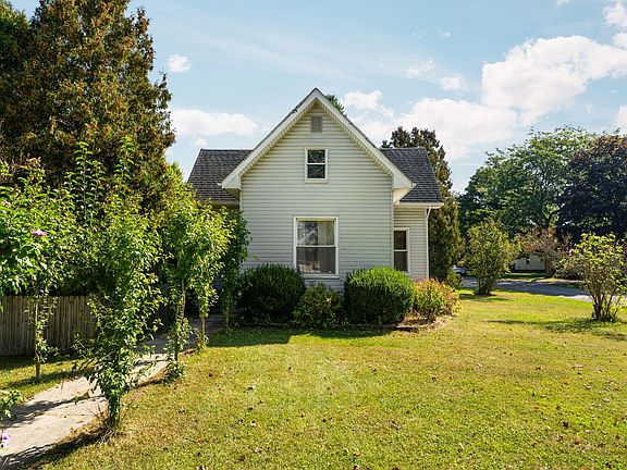 2nd image of 557 Saline St