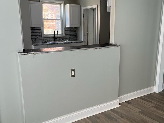 2nd image of 13542 Dolphin St
