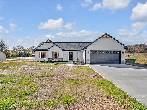 3rd image of 3805 Flat Rock Rd