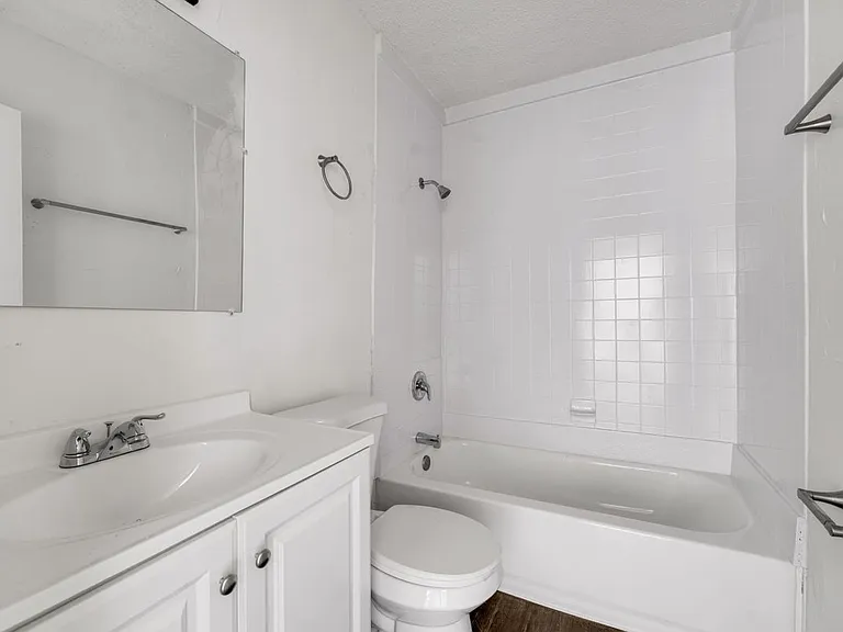 1227 Dena St — Photo 12