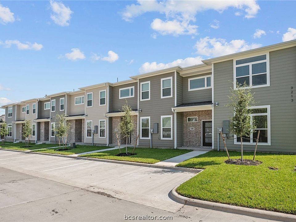 1st image of 3213 Link St #112