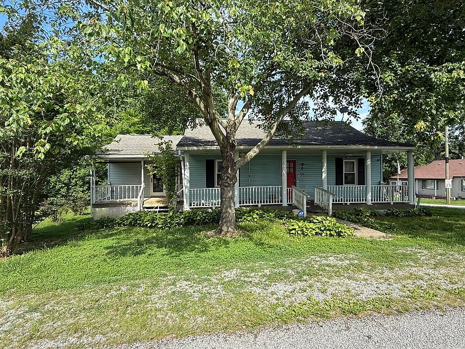1st image of 825 3rd St