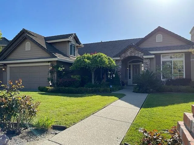 811 Fox Glen Pl — Photo 29