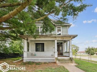 801 S 7th St, Burlington, IA 52601