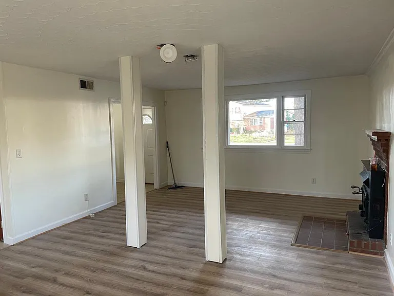 1717 Providence Rd — Photo 5
