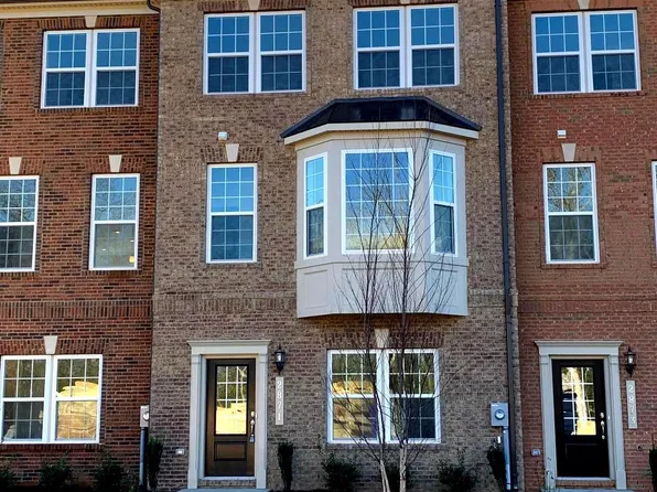 2871 Chalkstone Pl, Waldorf, MD 20601