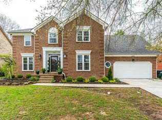 1050 Rockbridge Rd, Lexington, KY 40515