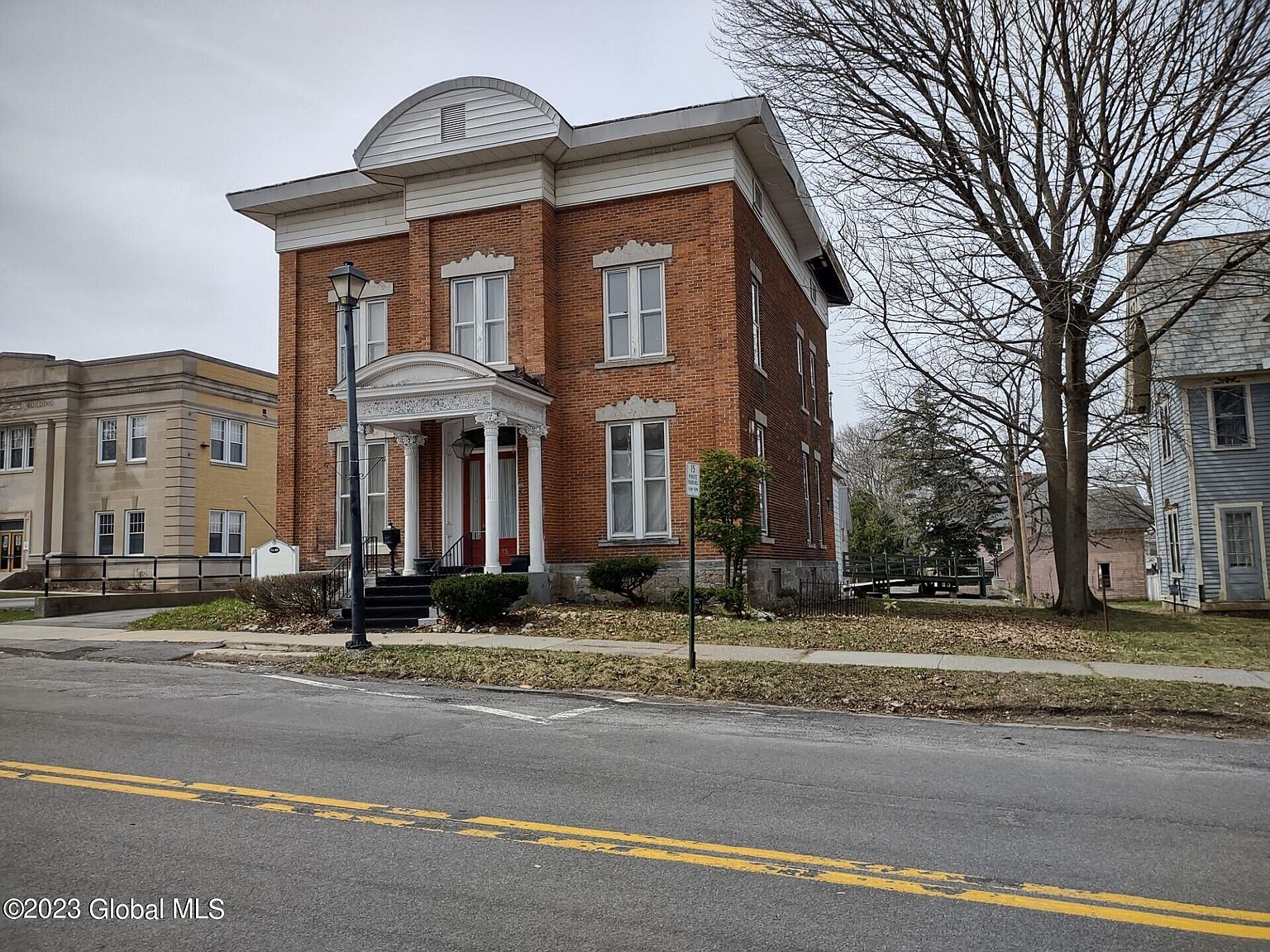 15 N William Street, Johnstown, NY 12095 Zillow